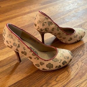 Naughty monkey heels